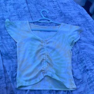 Cute yellow blouse size medium brand new